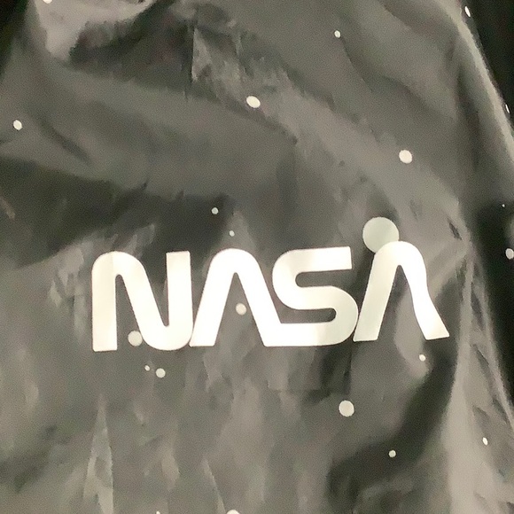 NASA Space Center Mission Space full zipper lightweight windbreaker SZ Large EUC - Picture 8 of 14